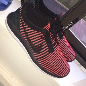 Nike Roshe Run 2 Flyknit